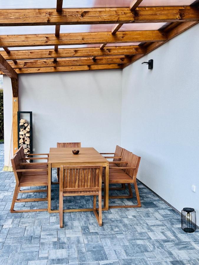 B-Arak Wellness Domek Pod Horama Mladé Buky Dış mekan fotoğraf